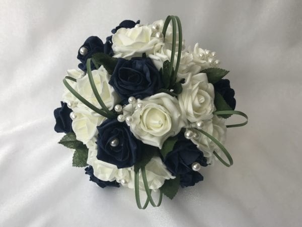 bridesmaid posy with grass