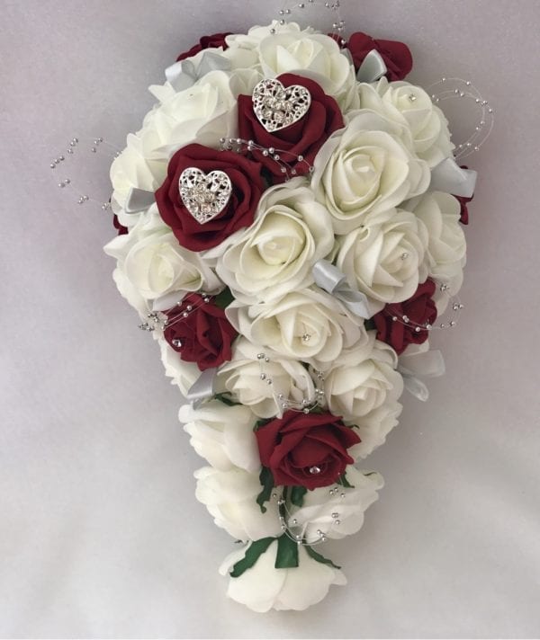 Artificial brides bouquet hearts